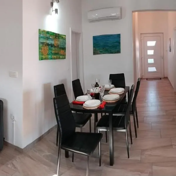 Apartment Dvorak, hotel v destinaci Vir