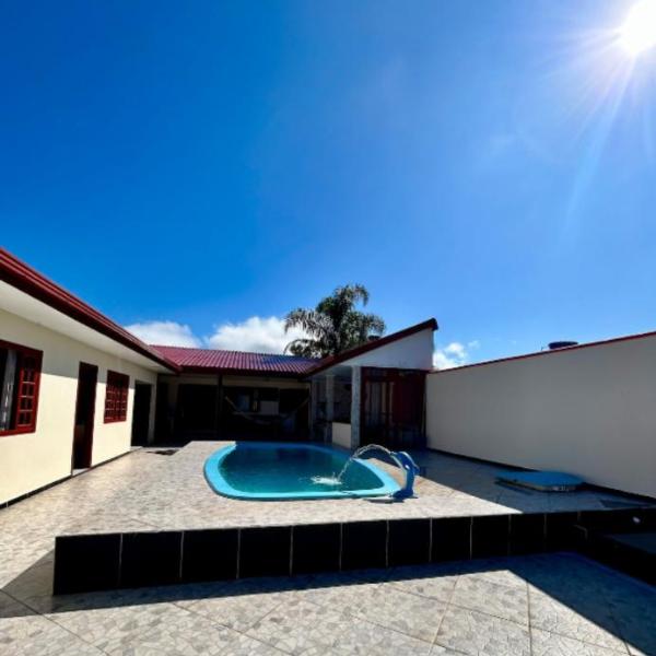 Casa com piscina em matinhos,até 18 pessoas - Foto 4