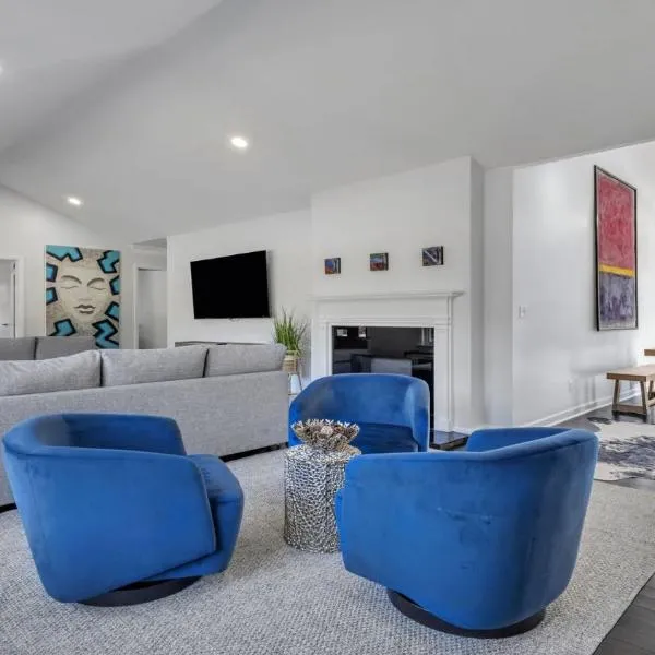 Modern Villa Retreat in Historic College Park, hotel din Atlanta