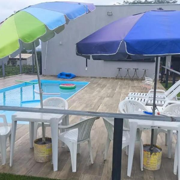 Refúgio em Formiga: Piscina e Churrasqueira