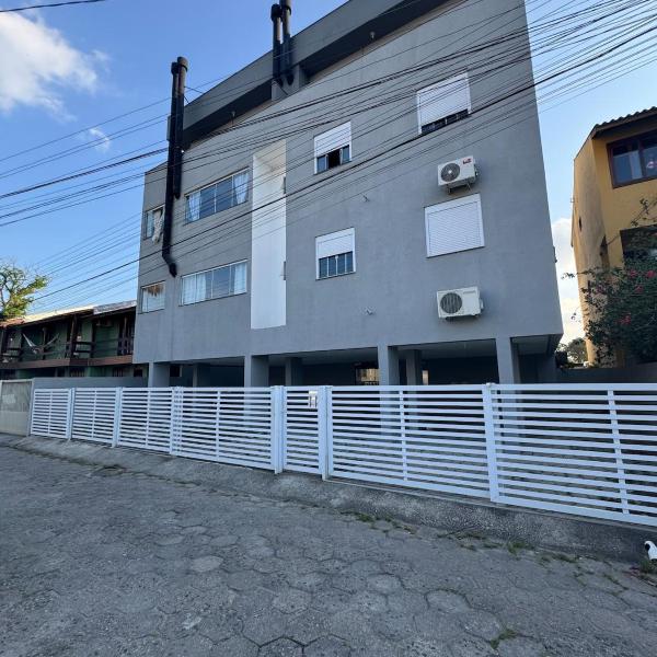 Apartamento térreo, 2 quartos á 300 mts da praia - Foto 5