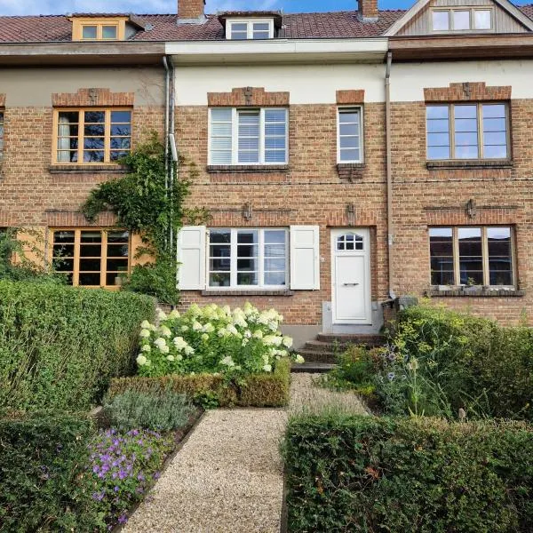 Authentiek vakantiehuis Bos-en-Veld, hotell sihtkohas Wingene