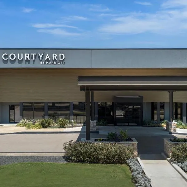 Courtyard by Marriott Dallas DFW Airport North/Irving, hotel em Irving
