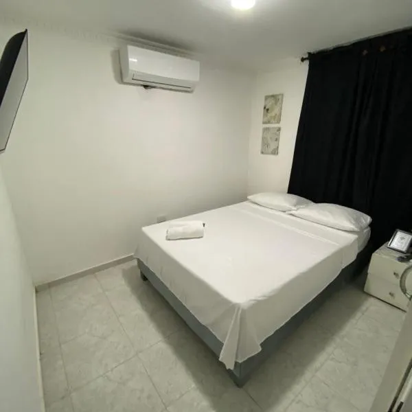 Habitación Cerca al Aeropuerto #3 – hotel w mieście Cartagena de Indias