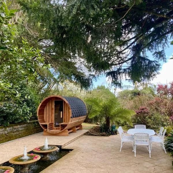Tulip Gardens Estate - Spa, Sauna & Pet Friendly, Hotel in Springbrook