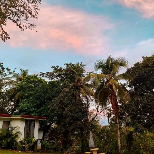 Villa Buenaventura Loft, hotel in San Ramón