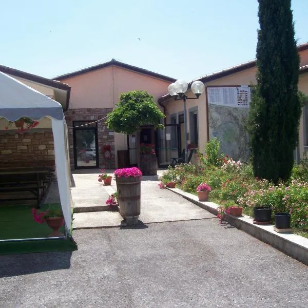 Ostello Del Volo, hotel v destinaci Sigillo