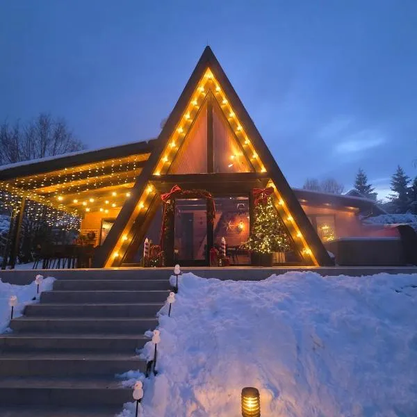 Kuća za odmor Kiara - bazen, jacuzzi i sauna, hotel in Karlovac