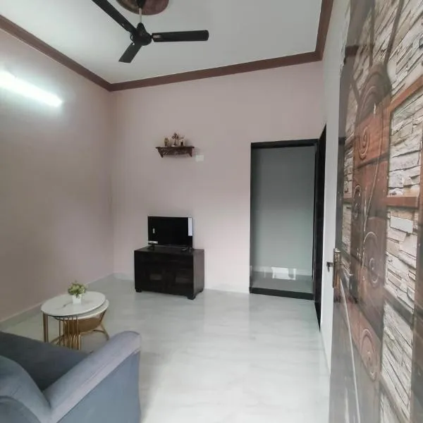 Ferns home stay, hotell i Betalbatim