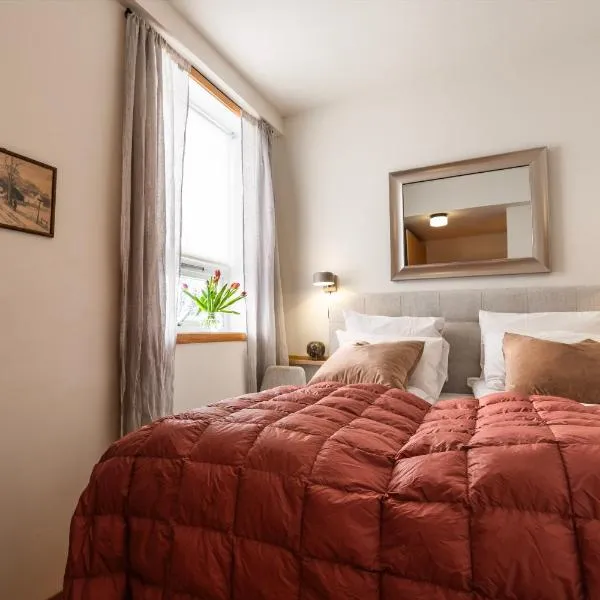 Tromsø Town and Nature 2 bedroom apt, отель в Тромсё