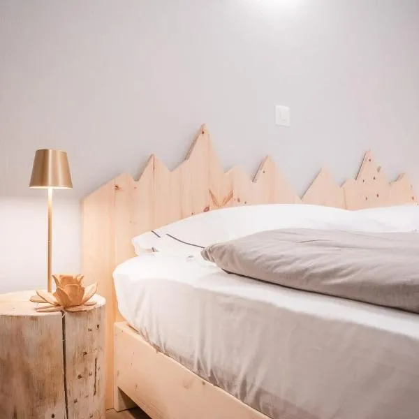 Garni Pola, hotel i Campocologno