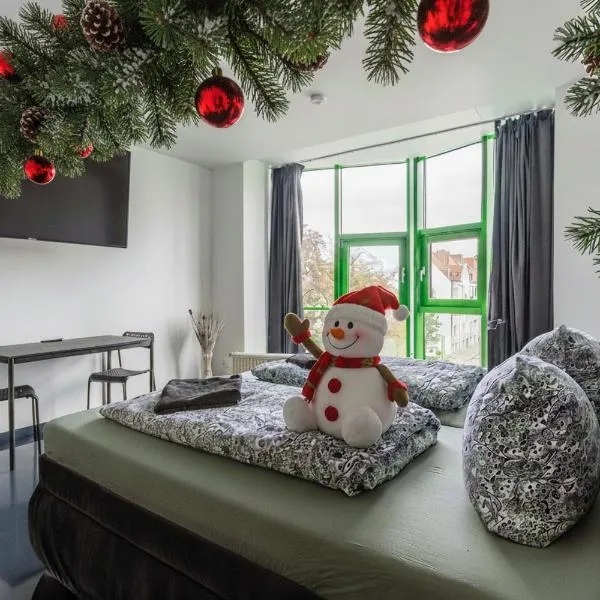 Apartmenthaus in Halle-Saale nähe Hauptbahnhof，位于萨勒河畔哈雷的酒店