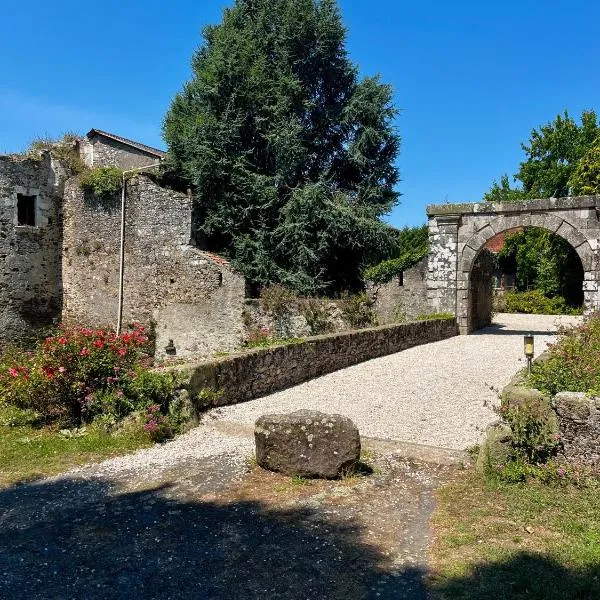 Château de la Galissonnière, hotel in Le Pallet