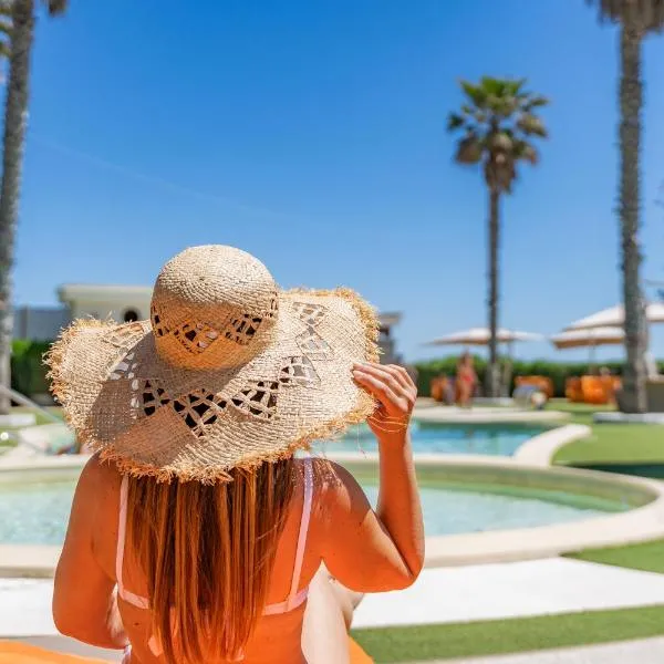 Hotel Astor, khách sạn ở Alba Adriatica