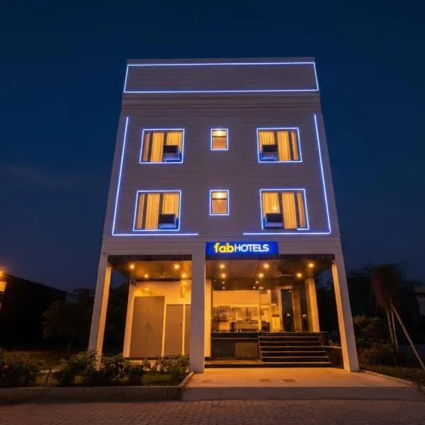FabHotel The Premium Villa, ξενοδοχείο σε Faridabad