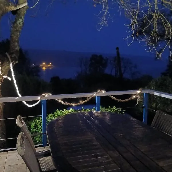 An Koad - Cabane au bord de l'eau, Hotel in Plougastel-Daoulas