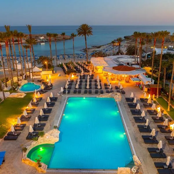 パブロ ナパ ビーチ ホテル（Pavlo Napa Beach Hotel）、アヤナパのホテル