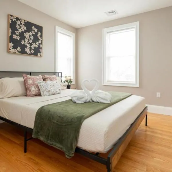 558-3 3BR Boston - Modern Nest near Franklin Park, hotel u gradu Boston