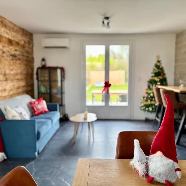 Nature & jacuzzi, 1 hr 45 min from Paris, hotel in Cosne Cours sur Loire