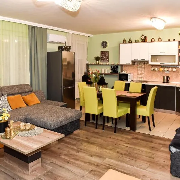 하이두소보슬로에 위치한 호텔 Trendy Apartman