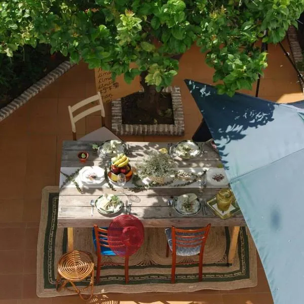 El Patio del Limonero, hotel v destinaci Écija