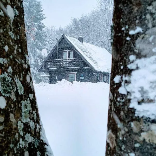 Edison,Plitvice Lakes, hotel en Jezerce