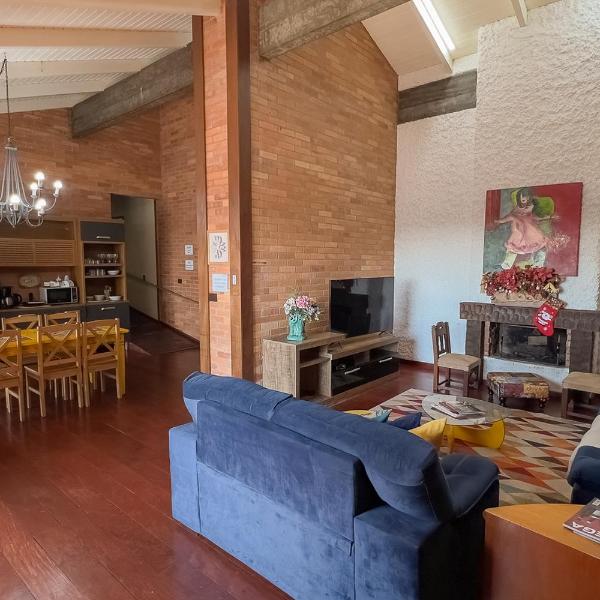 Casa com Vista, Lareira e Churrasqueira na Serra