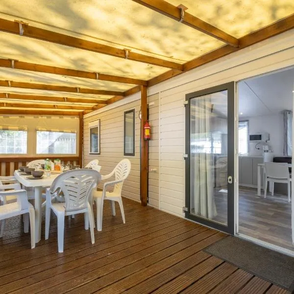 Camping Les Mizottes, ξενοδοχείο σε Saint-Michel-en-lʼHerm