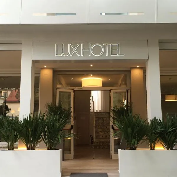 Hotel Lux, hotel in Gabicce Mare