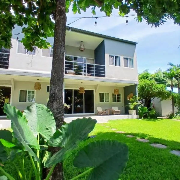 El Xalli Hotel, hotel i El Zonte