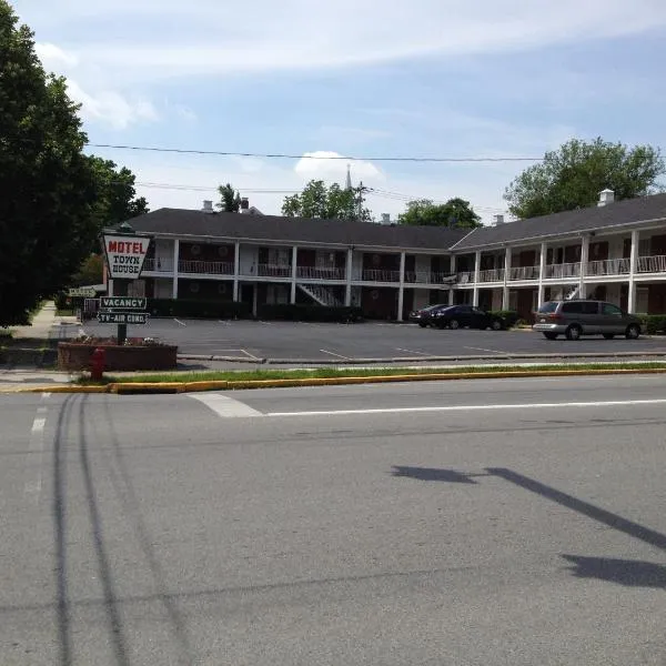 Motel Town House, hotel di Breezewood