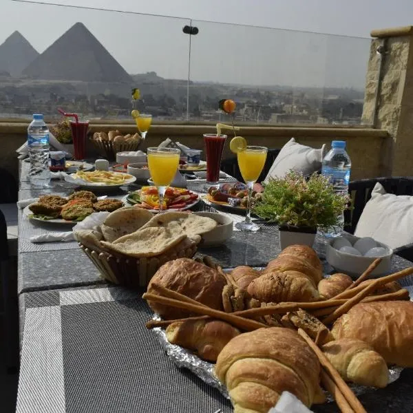 Eco green pyramids hotel, hotel em Cairo