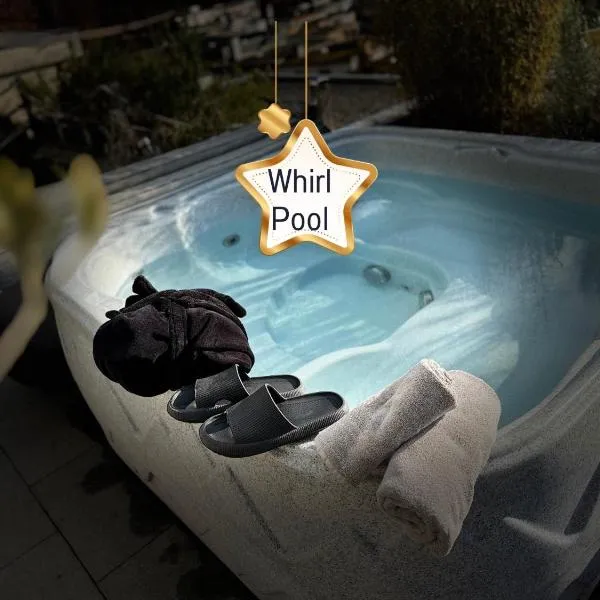 PENTHOUSE - 3 Schlafzimmer- sonnige Dachterrasse -Whirlpool & Alpenblick - Perfekt für Romantik oder Familienurlaub mit Kind, Hund willkommen - by FerienWohnenAmSee -, ξενοδοχείο σε Überlingen