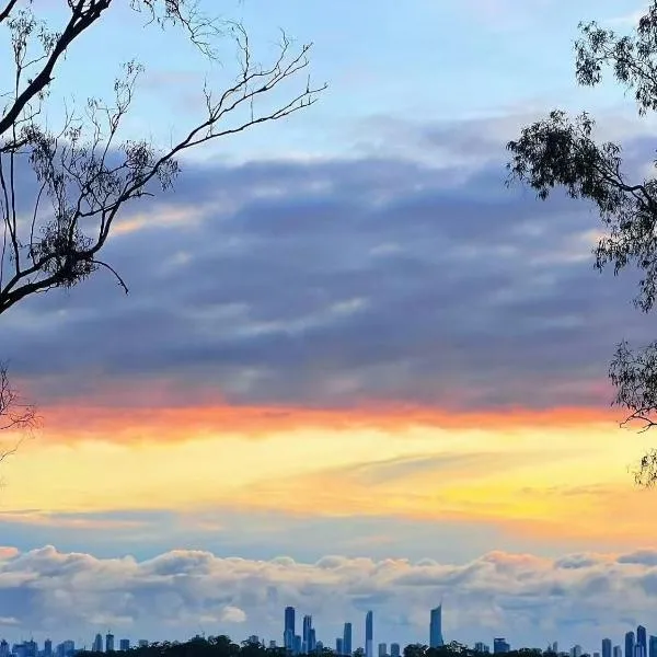 Tranquil Hideaway in Mudgeeraba - Fully Fenced, hotel v Gold Coast