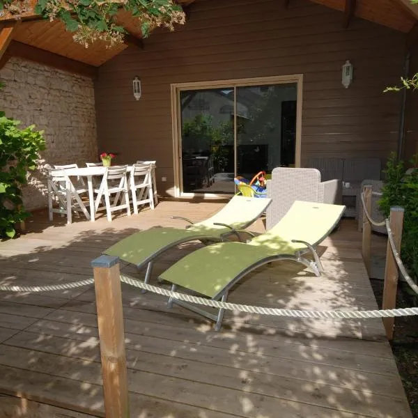 Gîte l'Amitié la Rochelle, hotel in La Rochelle