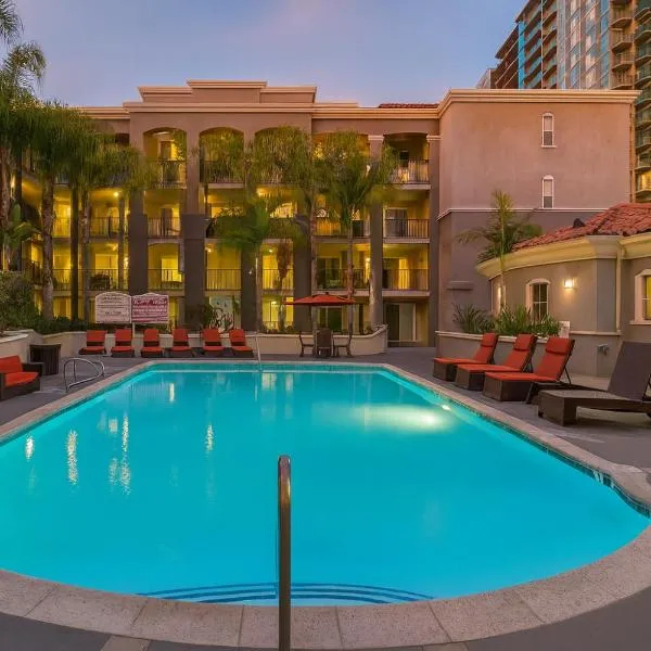 Sunny Marina Del Rey Apartment- Hot Tub, Game Room, BBQ, Projector, hotel em Los Angeles