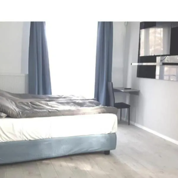 Komfort Noclegi, hotel a Blizne Łaszczyńskiego