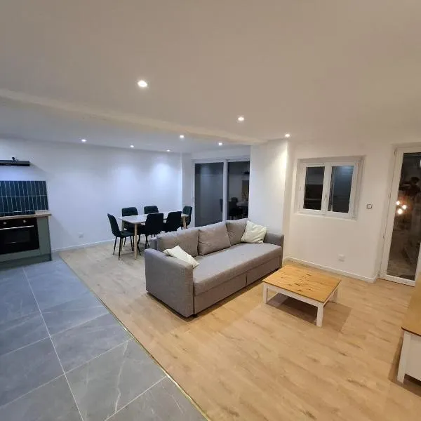 La Maison Fantastique, khách sạn ở Jargeau