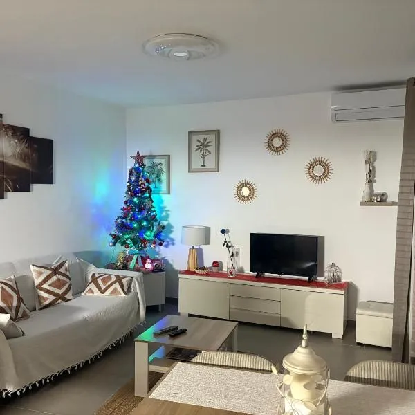 Appartement climatisé avec jardin 4 personnes，位于普朗德拉图尔的酒店