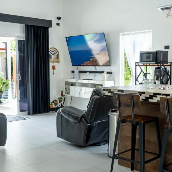 JJ Lux Residential, hotel u gradu 'Jacó'