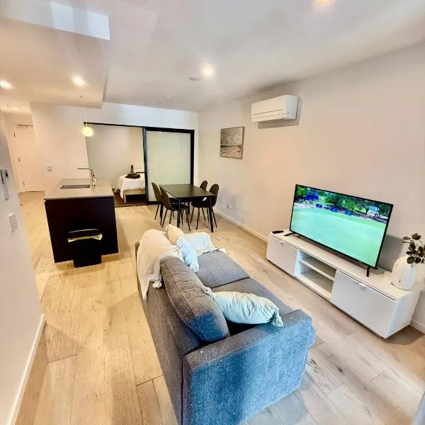 2BR-1BR-1Car- CBD Pool Central, ξενοδοχείο στην Καμπέρα