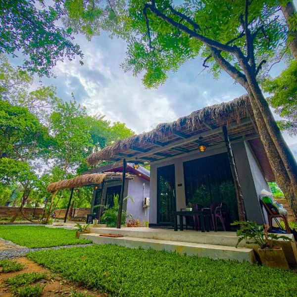 EMERALD HAVEN SAFARI Cottages, hotel in Udawalawe