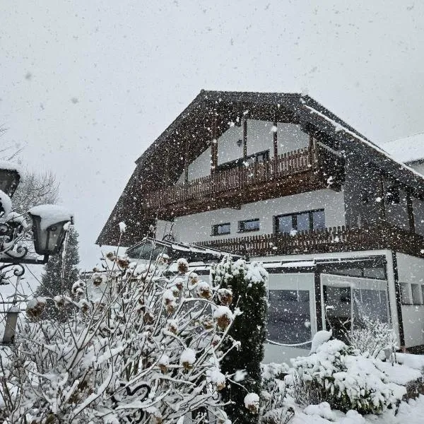 Gut Kallerbend, hotel v destinaci Nideggen