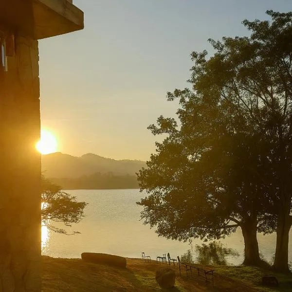 castle palace kandy, hotel Kandyban