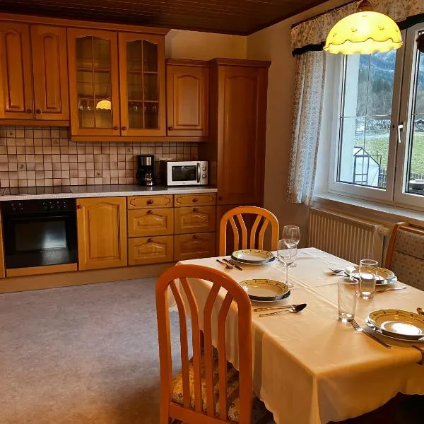 Ferienwohnung Familie Hernaus, hótel í Etmissl