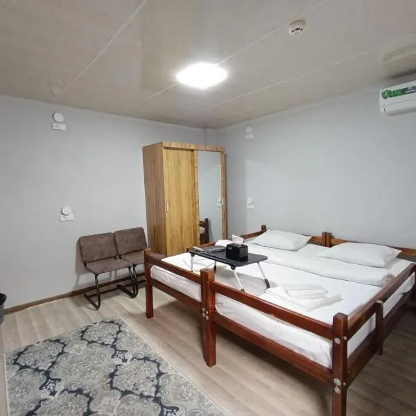 Caravan Hostel, hotel en Tashkent International Airport
