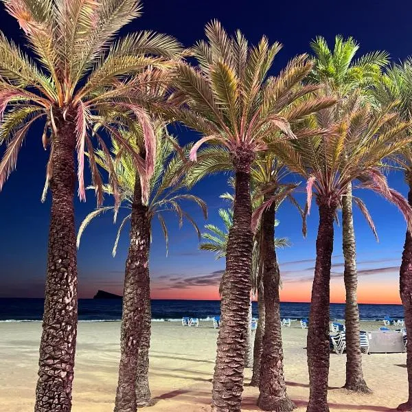 BENI'LOVE en PLAYA VUE MER PANORAMIQUE, מלון בבנידורם