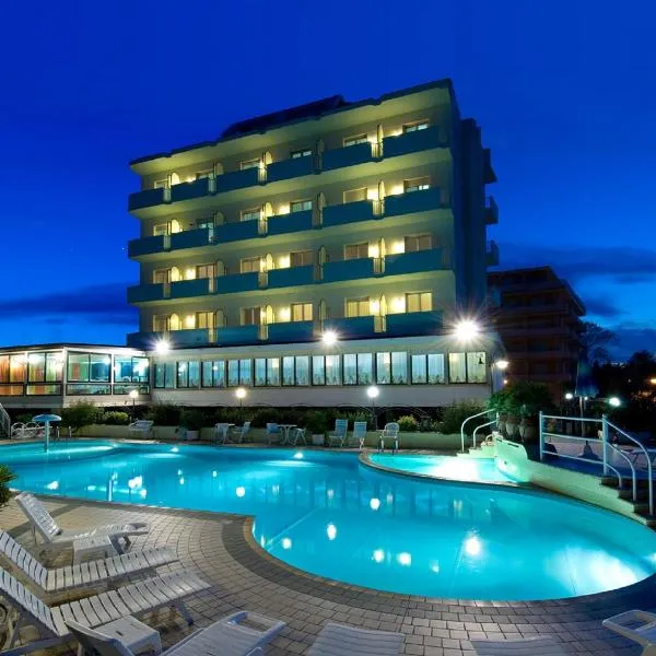 Strand Hotel Colorado, hotel v destinaci Lido di Savio