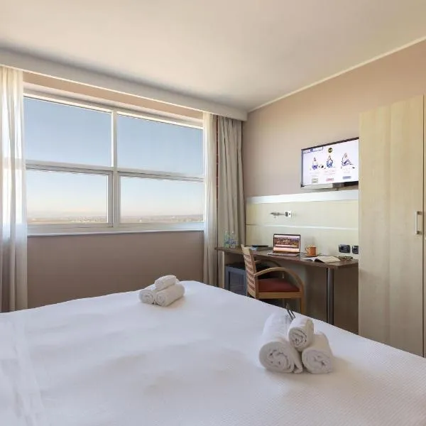 B&B Hotel Cherasco Langhe, ξενοδοχείο σε Cherasco