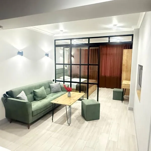 Апарт-отель Nine Rooms, готель в Єревані